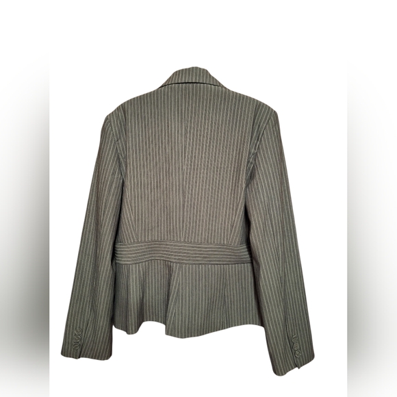WHBM Gray Pinstriped Cropped Blazer Ladies 14 Office Secretary Modern - Picture 2 of 3